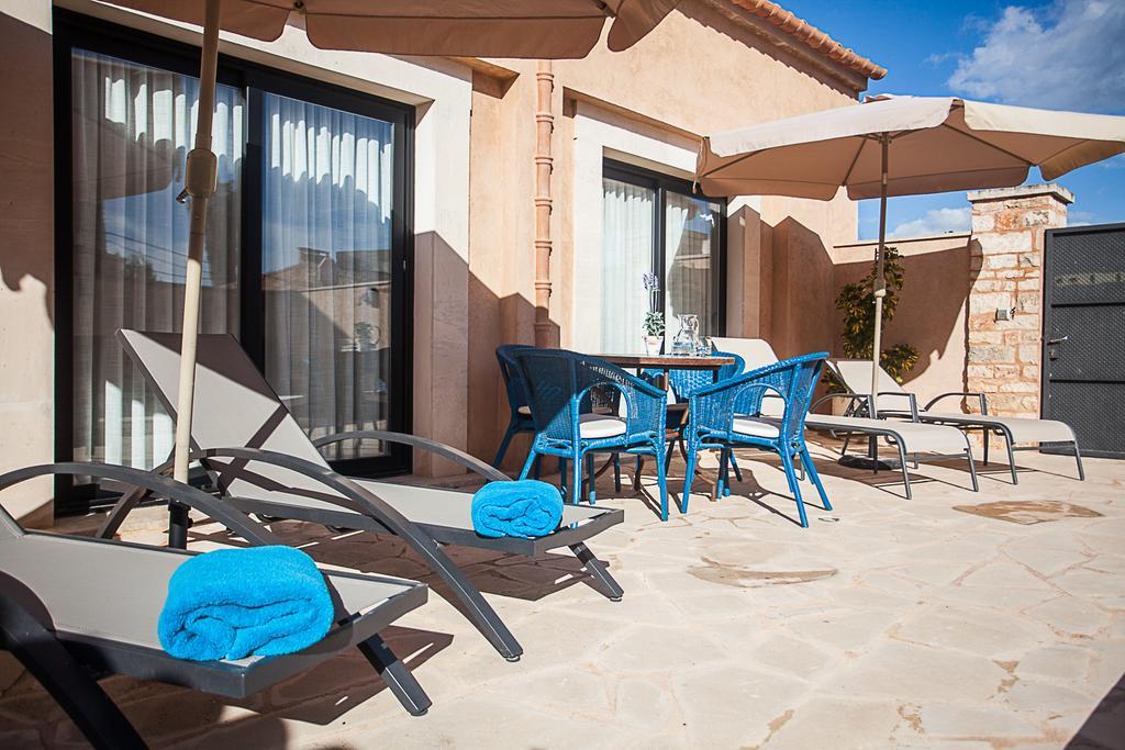 Вилла Pool House Marineta Llombarts Номер фото
